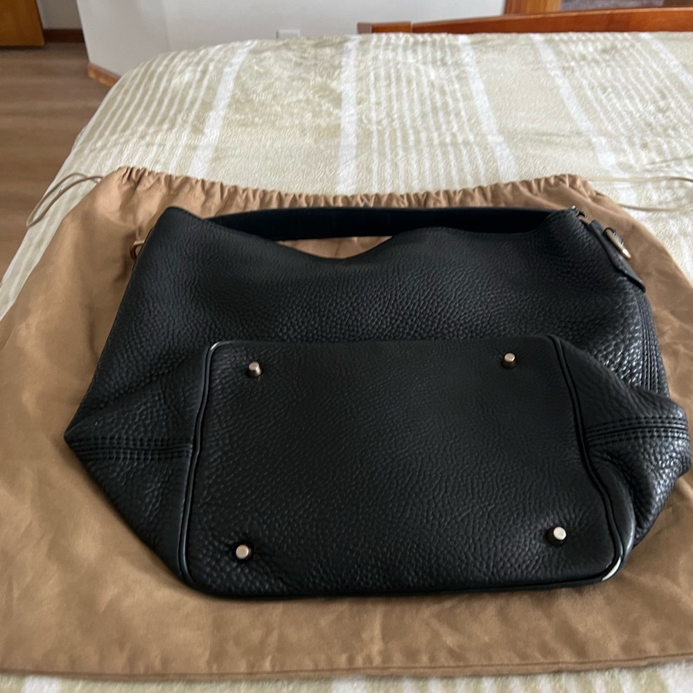 Burberry bag - Picture 2 of 12